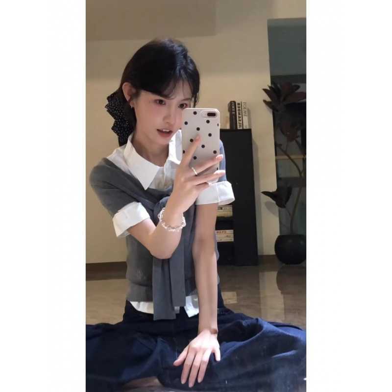 851088766-1